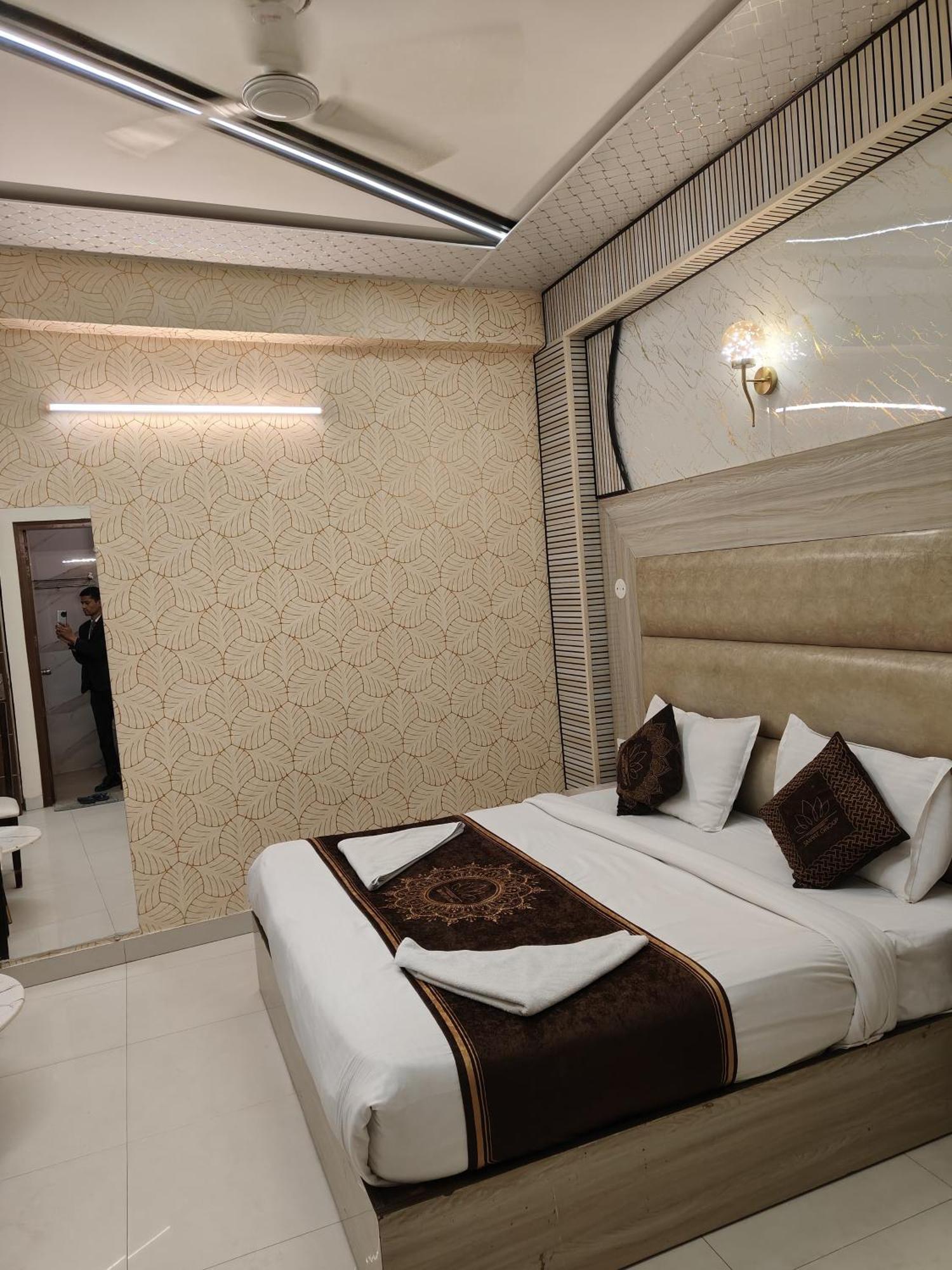 Hotel Smart Plaza New Delhi Extérieur photo