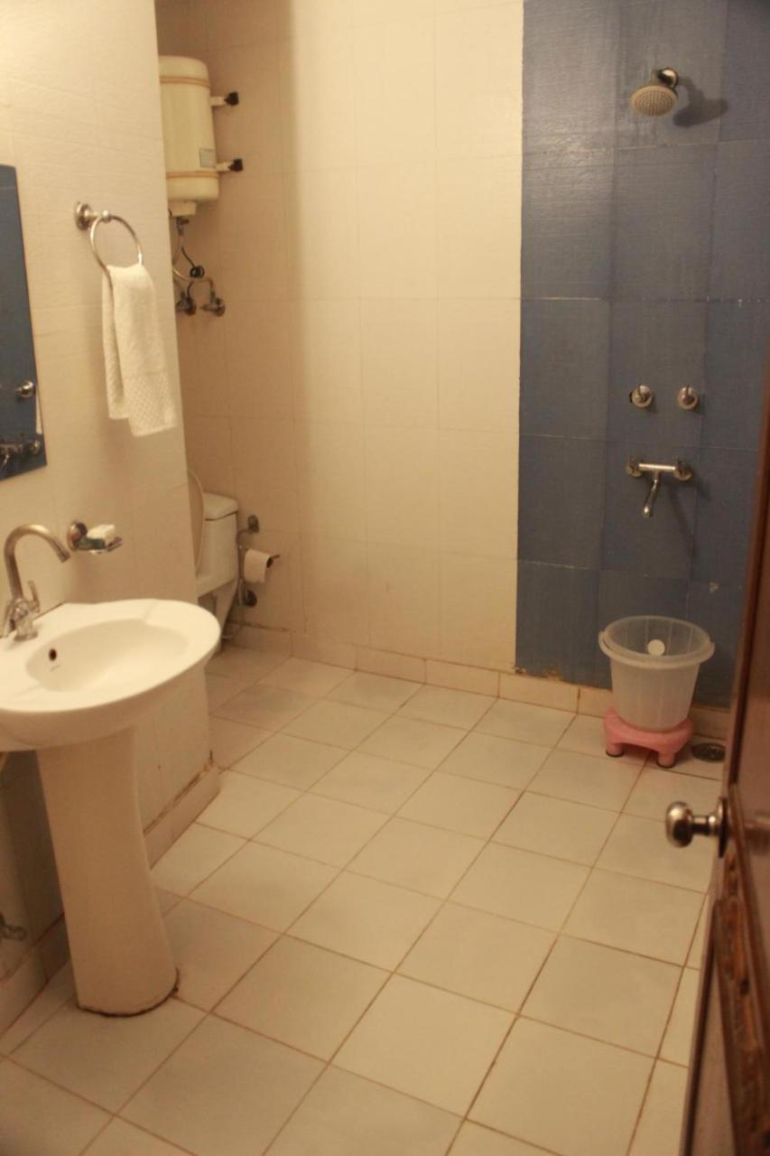 Hotel Smart Plaza New Delhi Extérieur photo